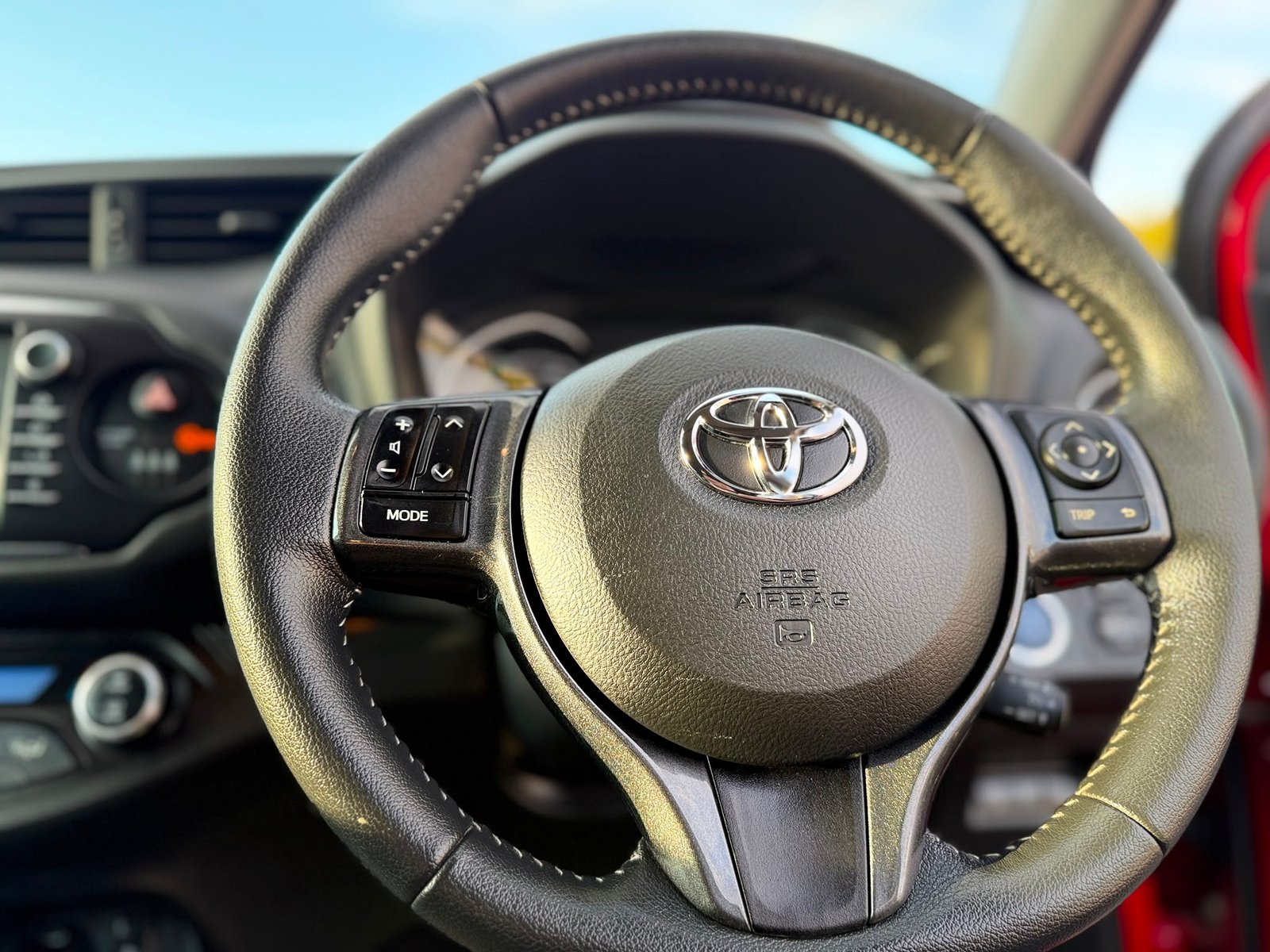 Toyota Yaris Y20 Bi-tone 2020