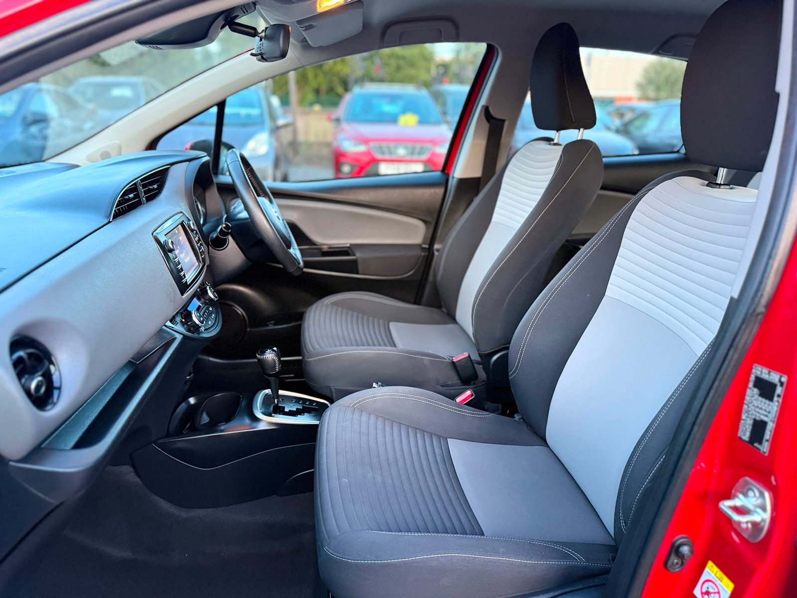 Toyota Yaris Icon Tech 2017