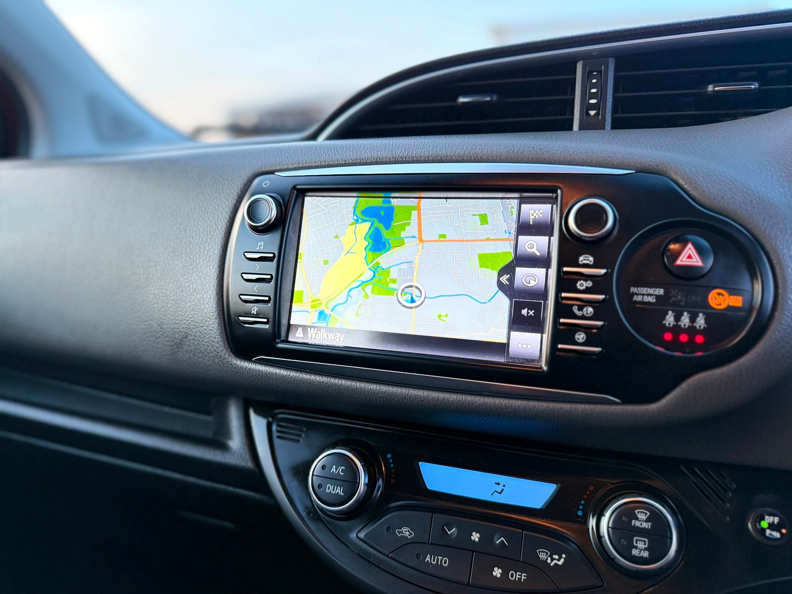 Toyota Yaris Icon Tech 2017