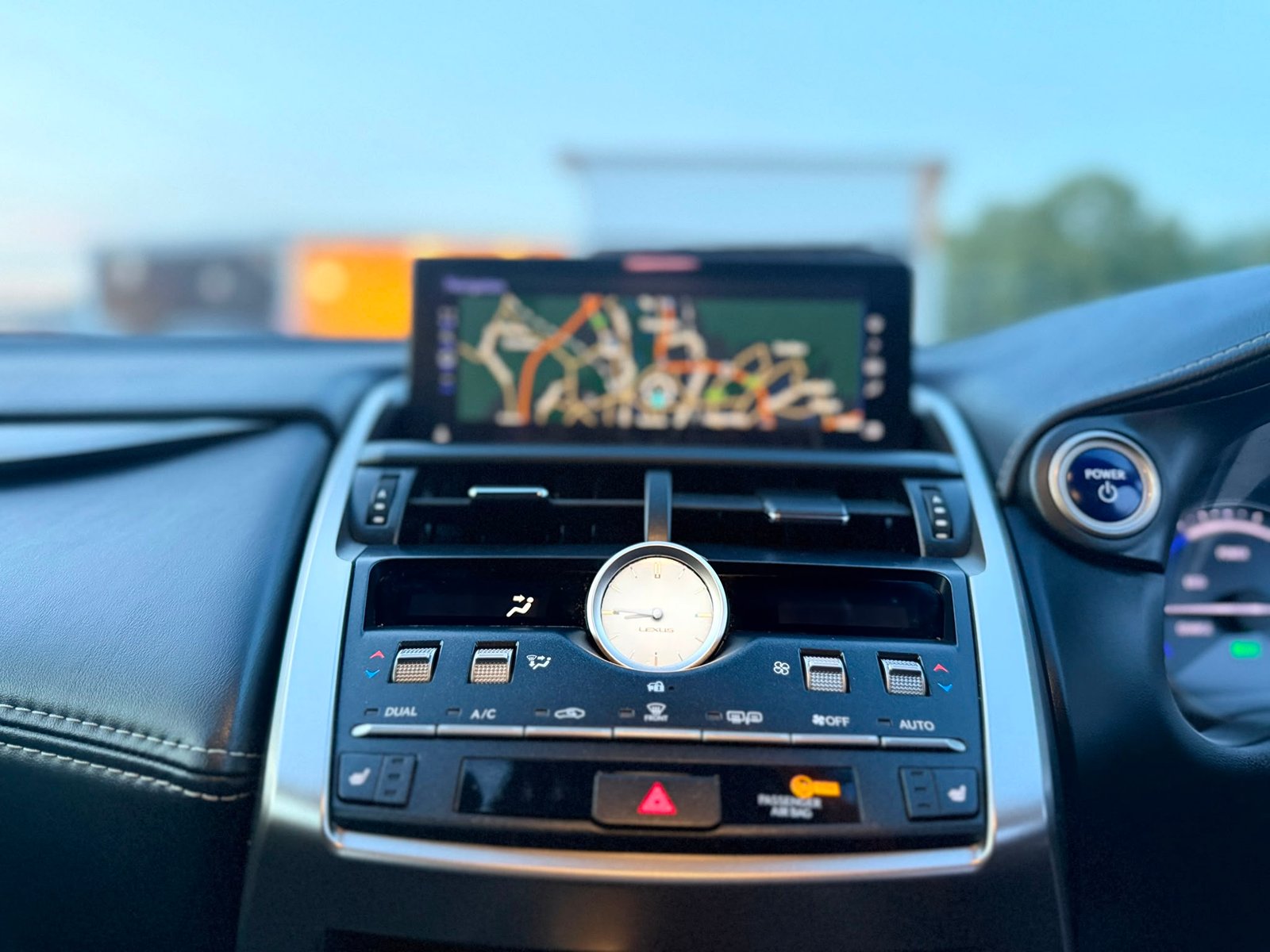 Lexus NX300H 2019