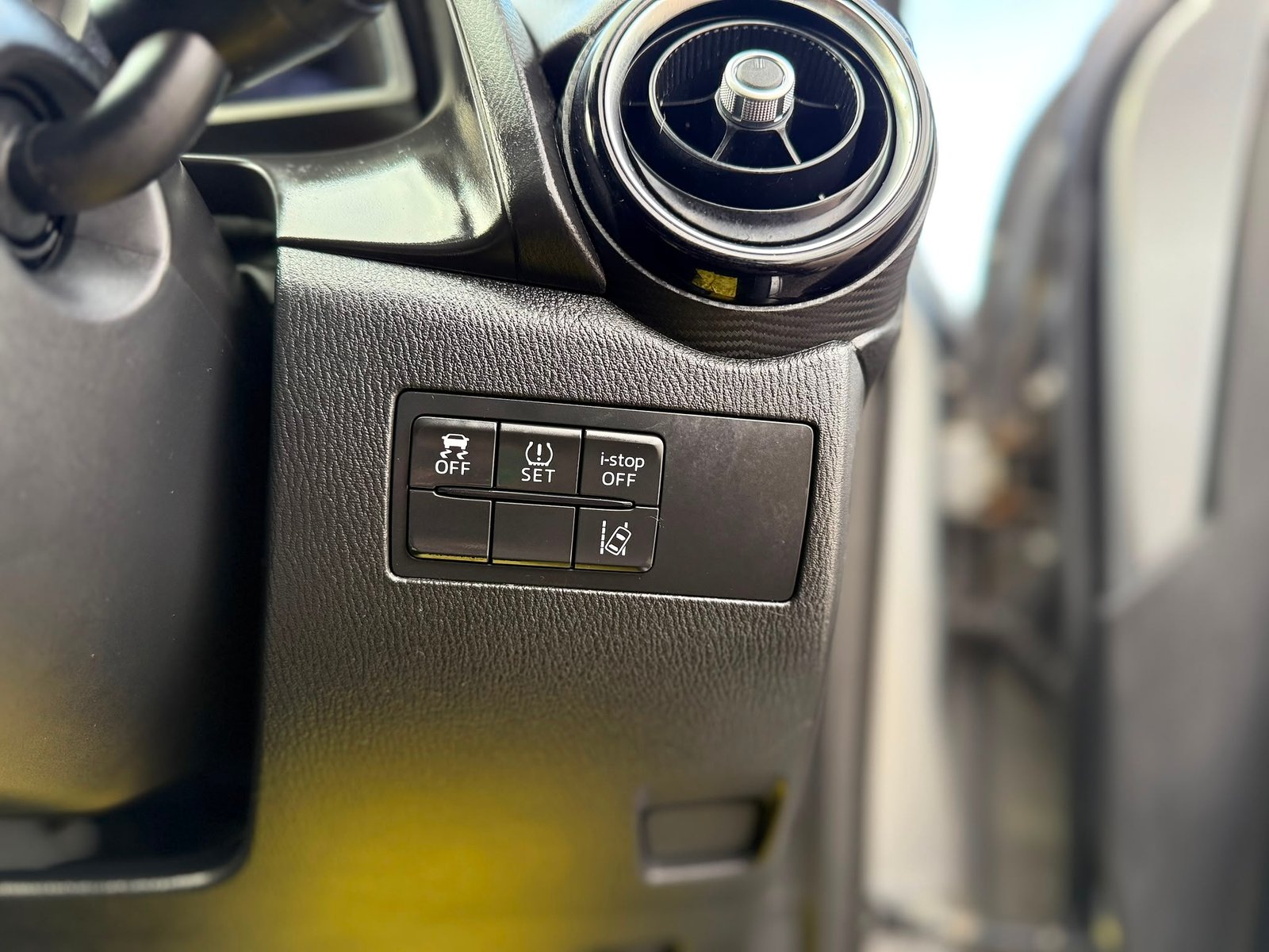 Mazda Mazda2 Sport Nav 2015