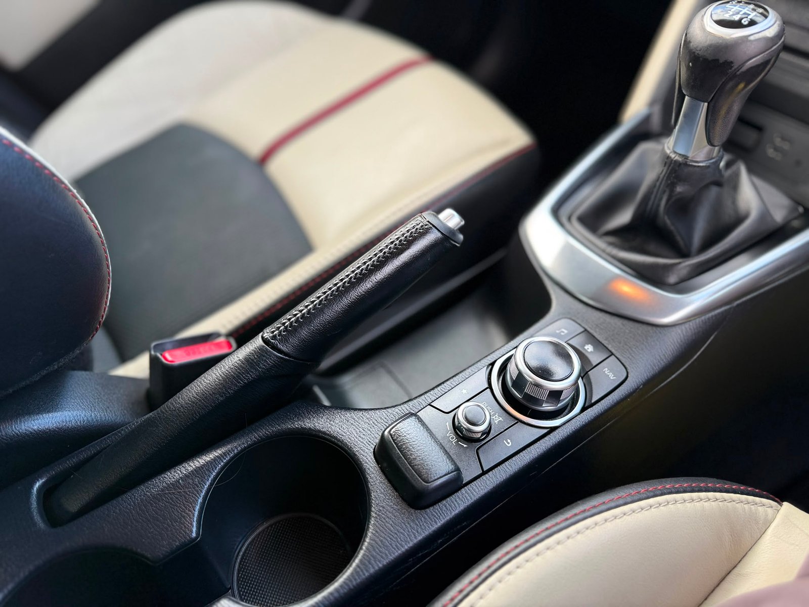 Mazda Mazda2 Sport Nav 2015