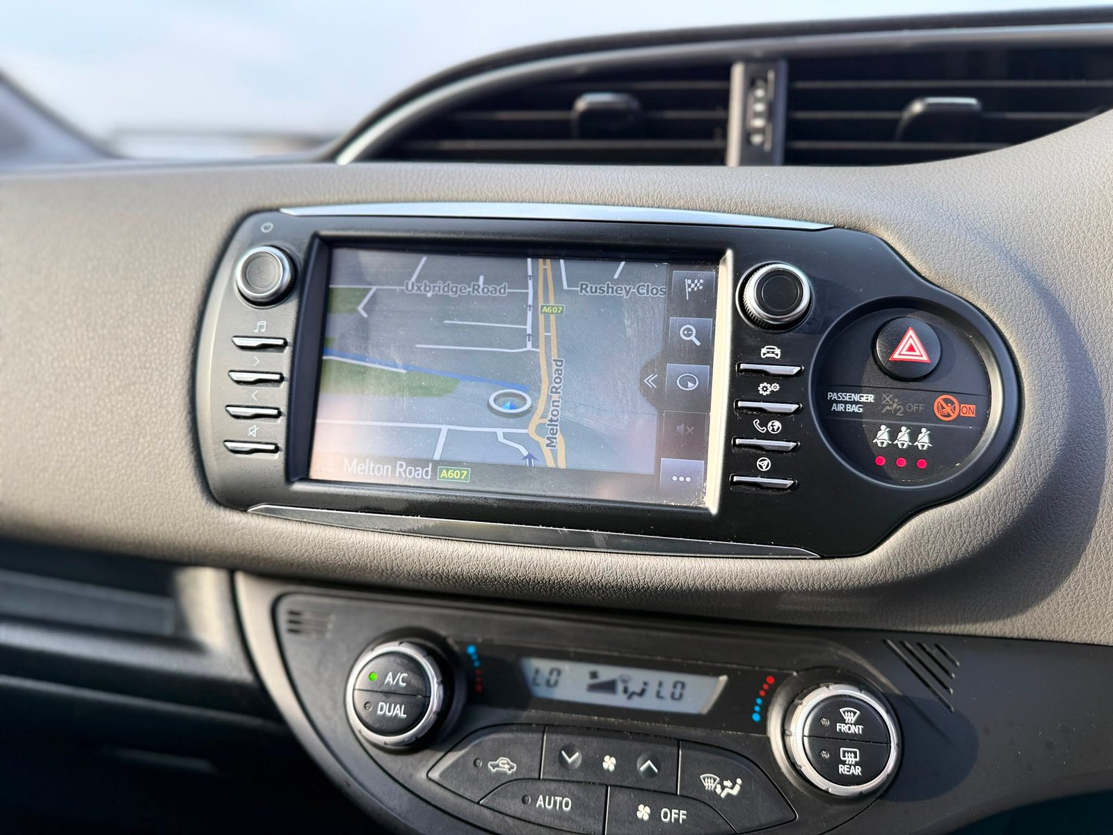 Toyota Yaris Icon Tech 2019