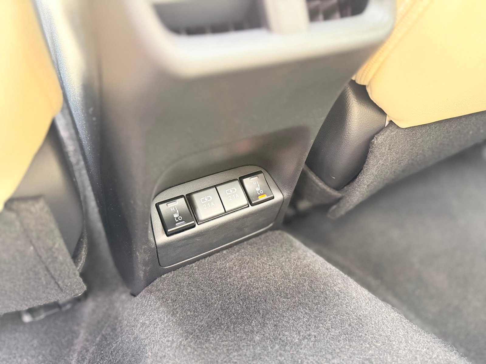 Lexus UX 300E 2021