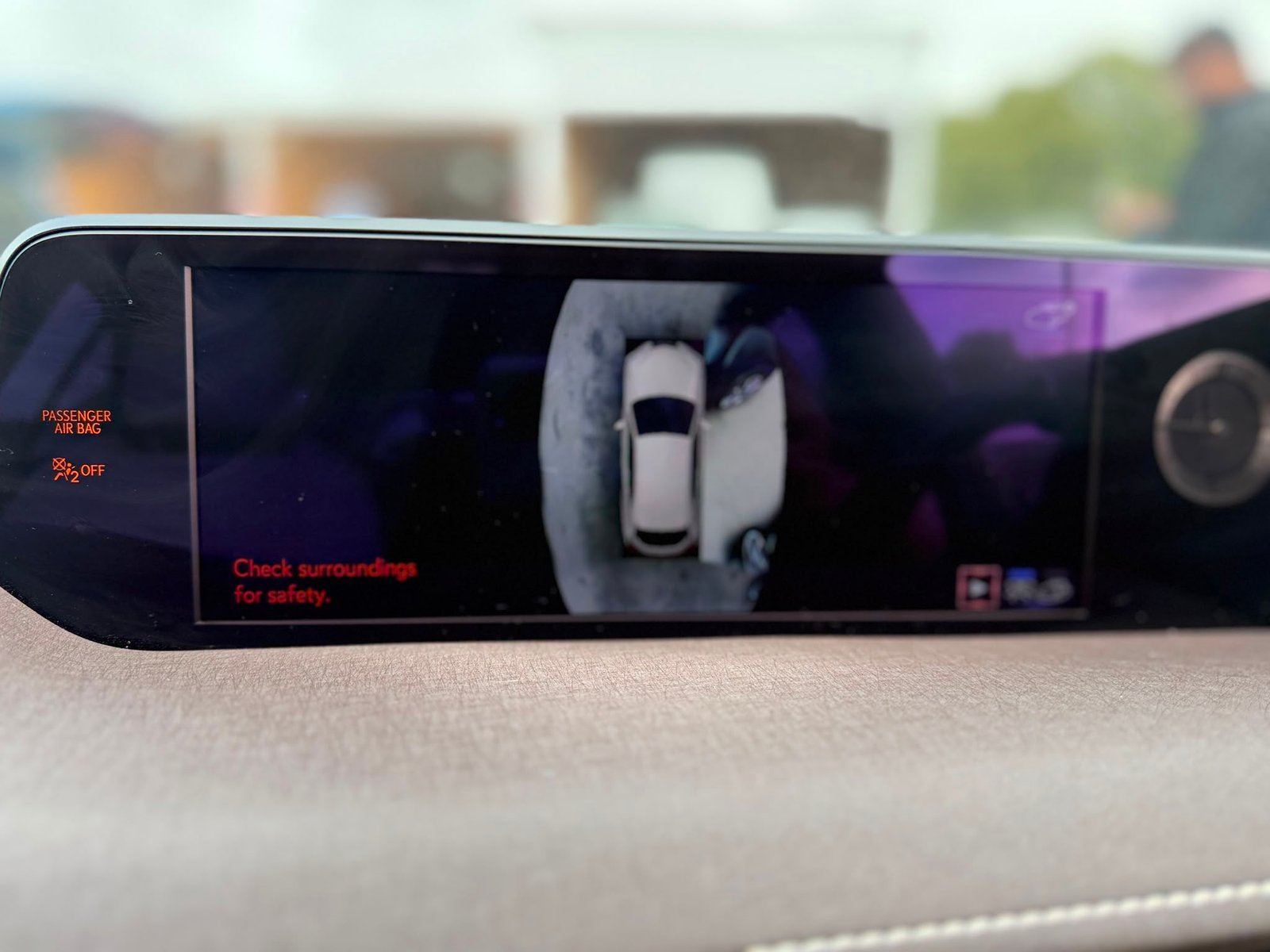 Lexus UX 300E 2021