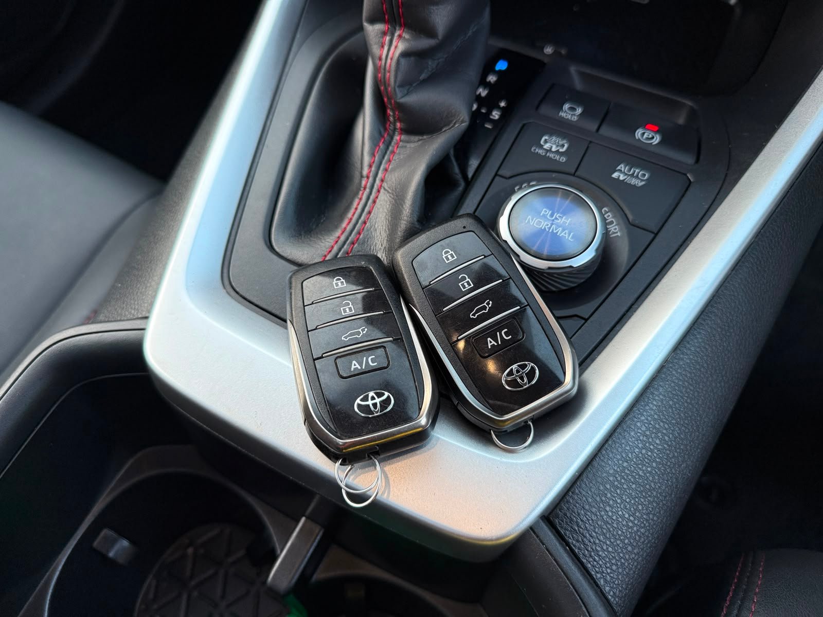 Toyota RAV4 Dynamic- 2023