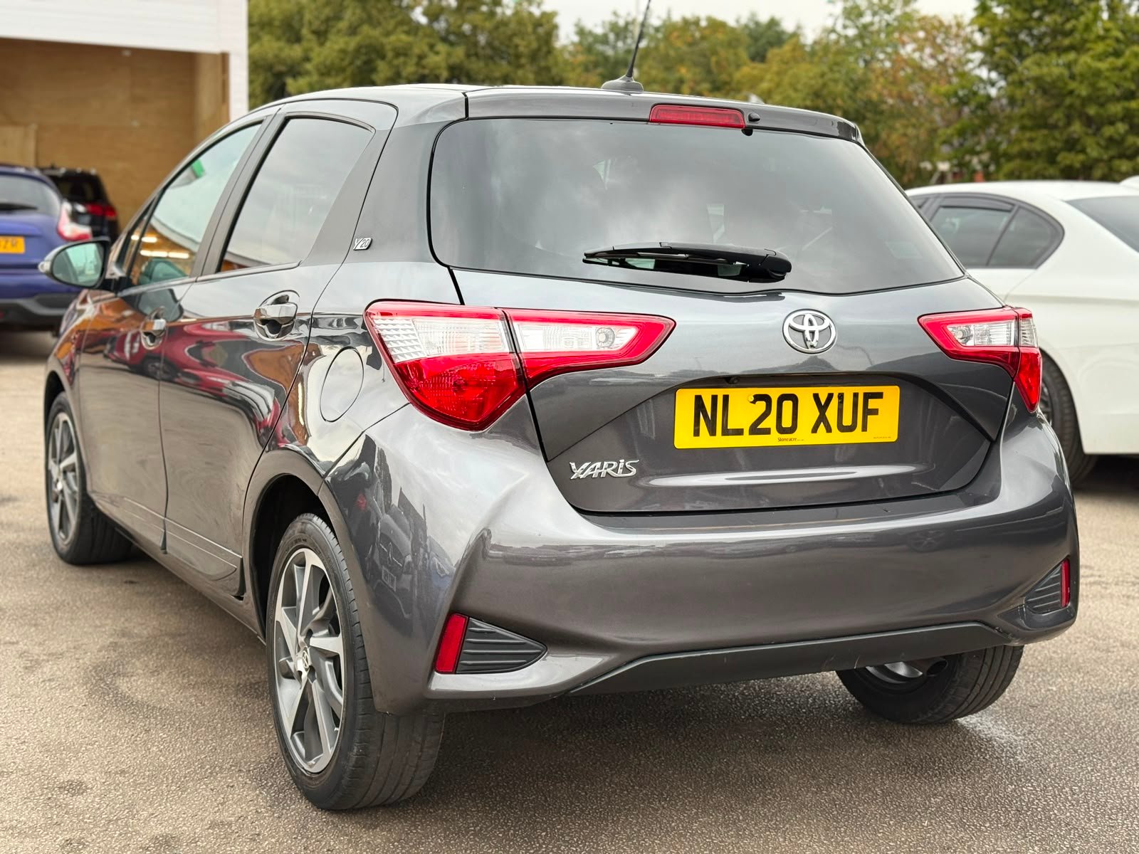Toyota Yaris Y20 Bi-tone 2020