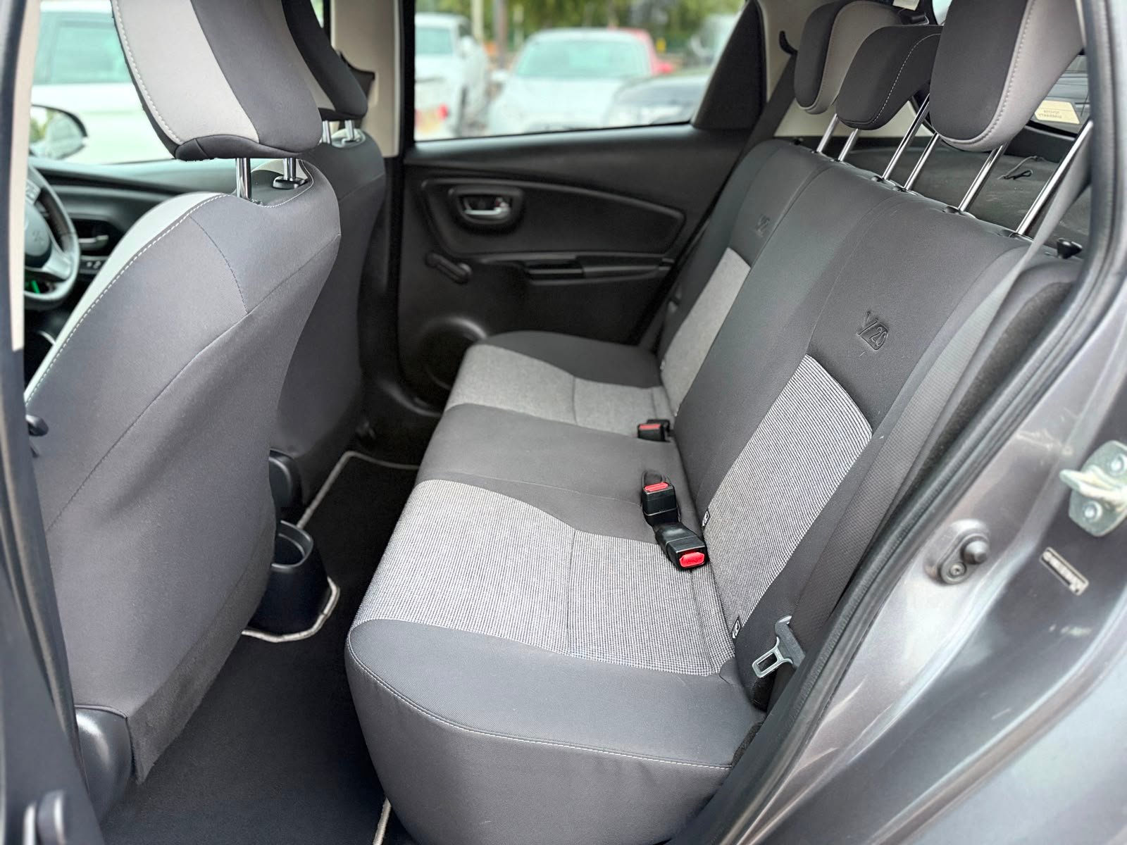 Toyota Yaris Y20 Bi-tone 2020