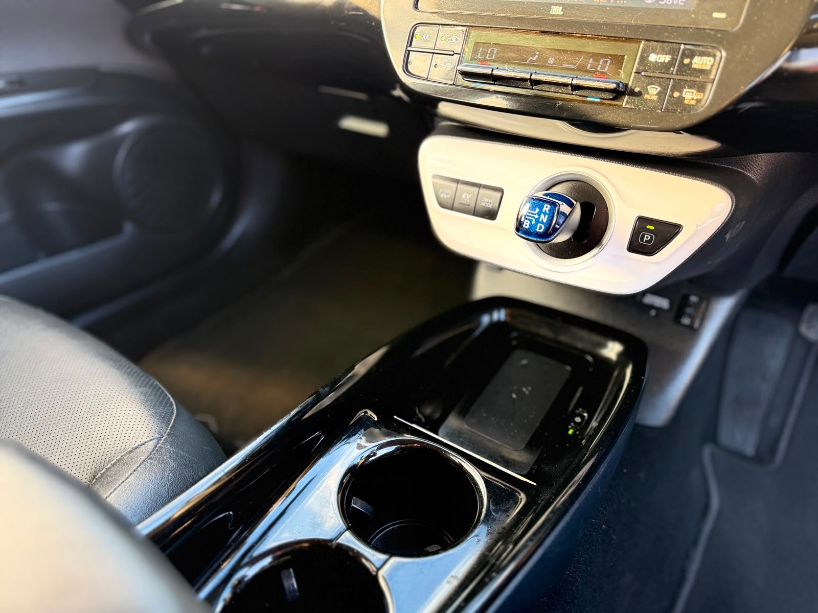 Toyota Prius Excel 2018
