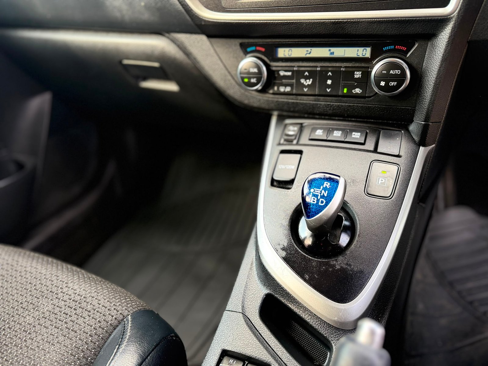 Toyota Auris Excel-2014