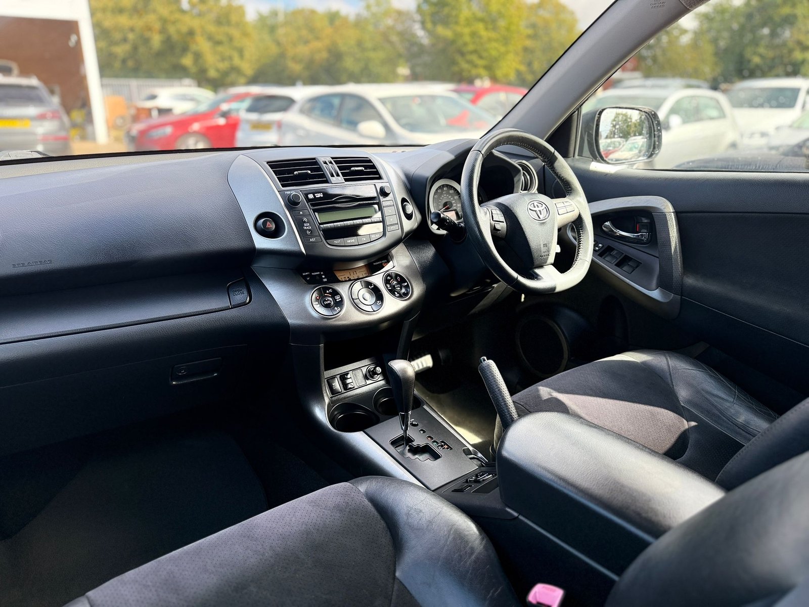 Toyota RAV4 XT-R-2011