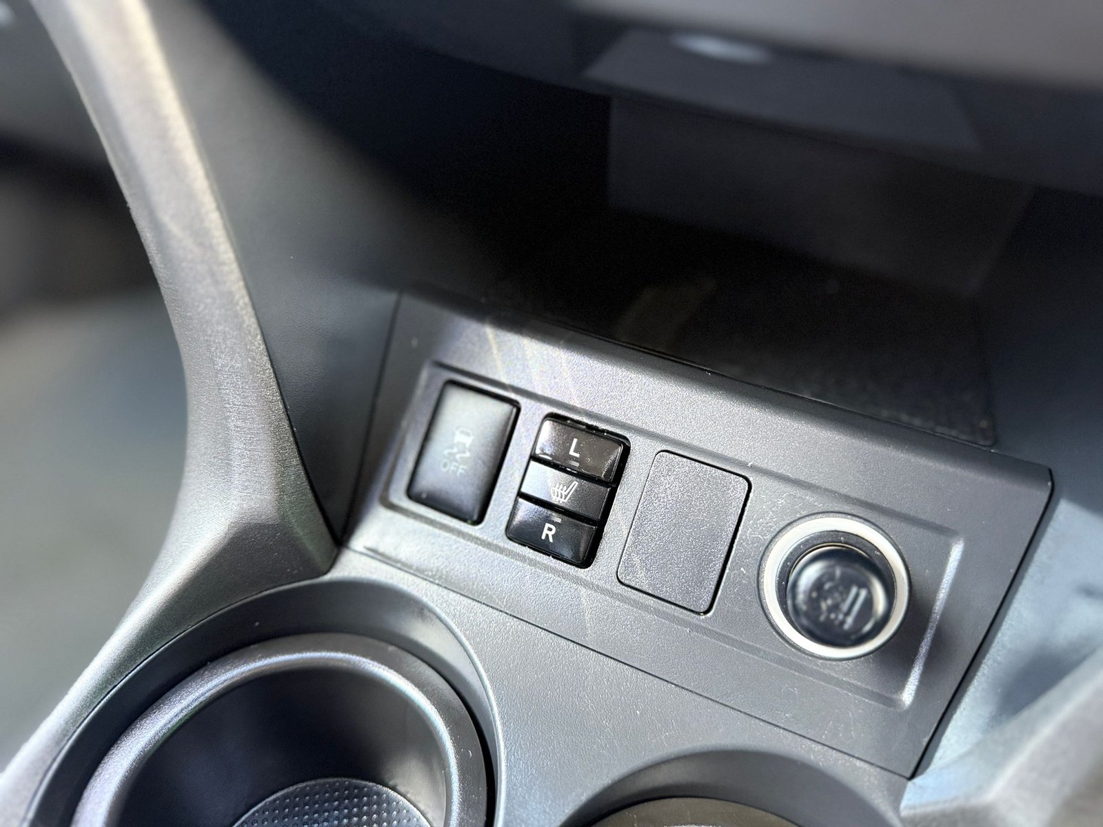 Toyota RAV4 XT-R-2011