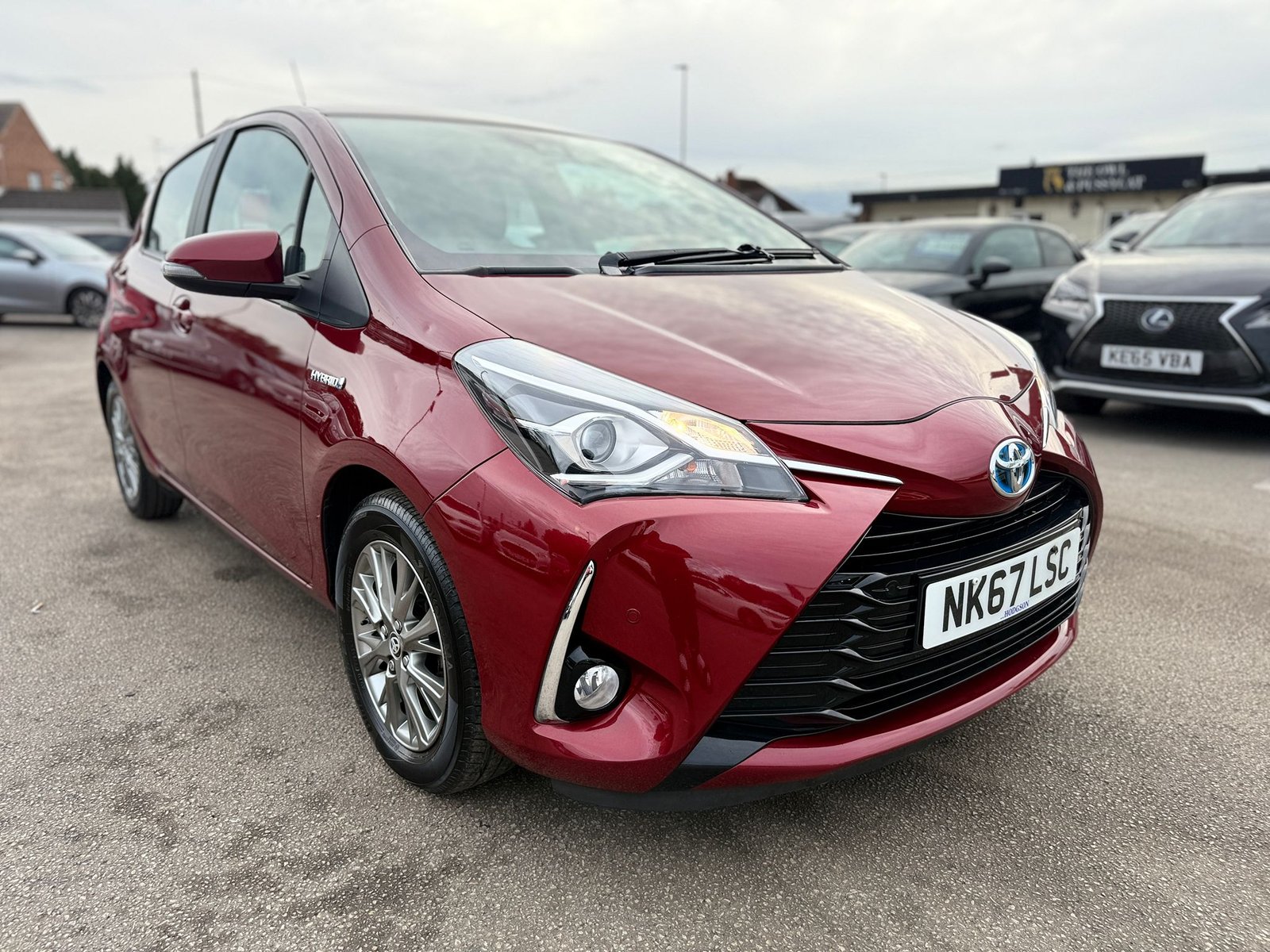 Toyota Yaris Icon Tech-2017