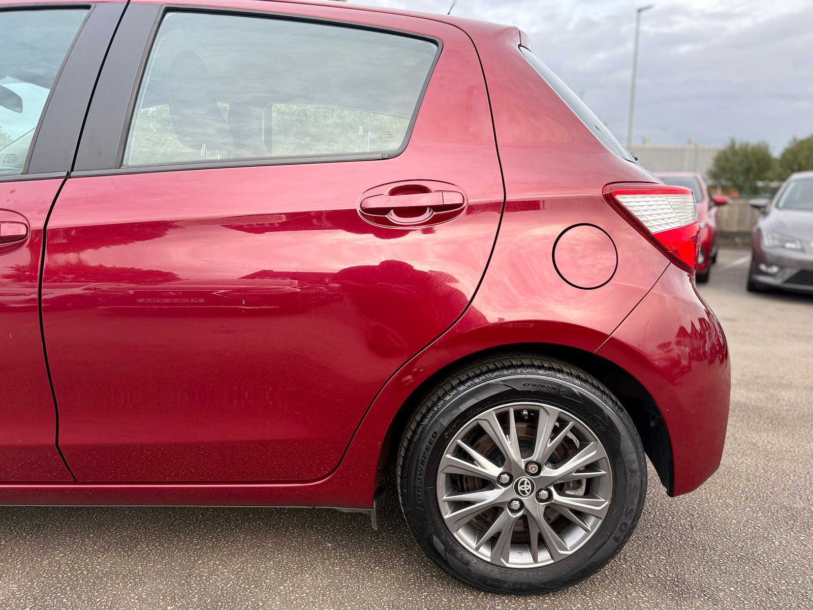 Toyota Yaris Icon Tech-2017