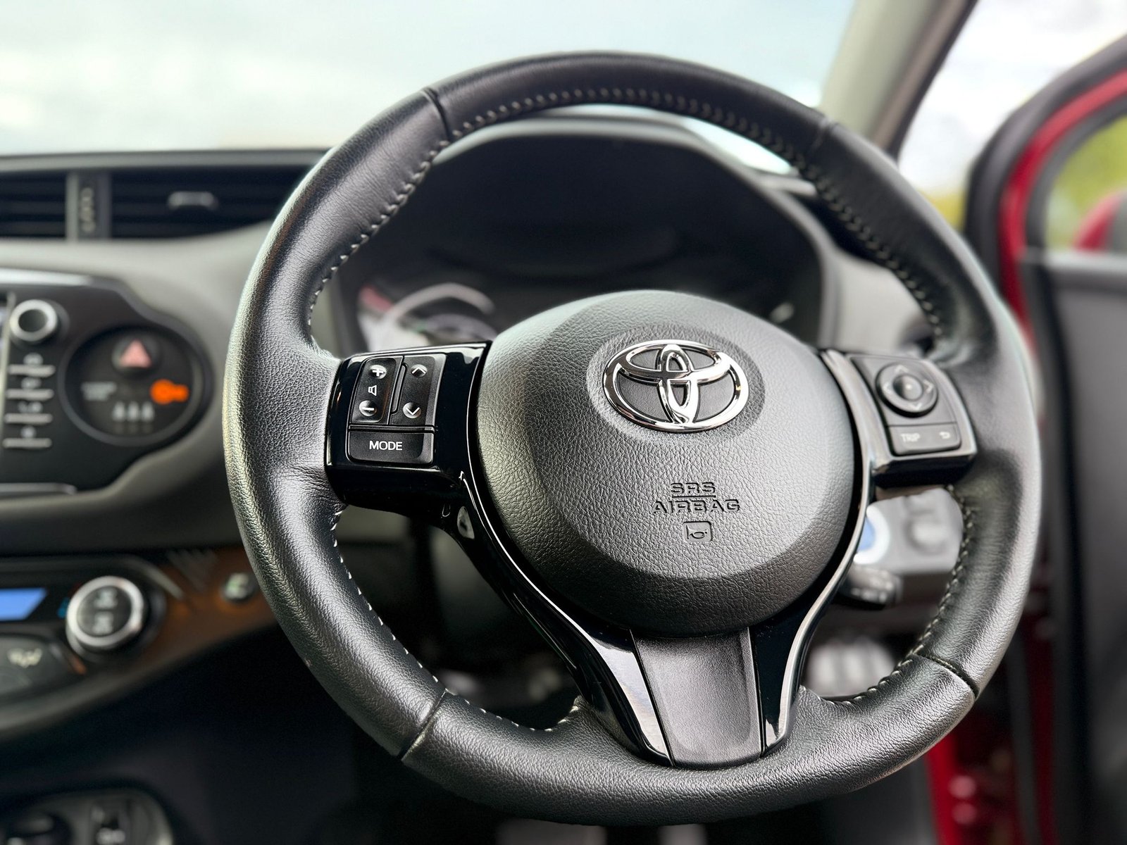 Toyota Yaris Icon Tech-2017