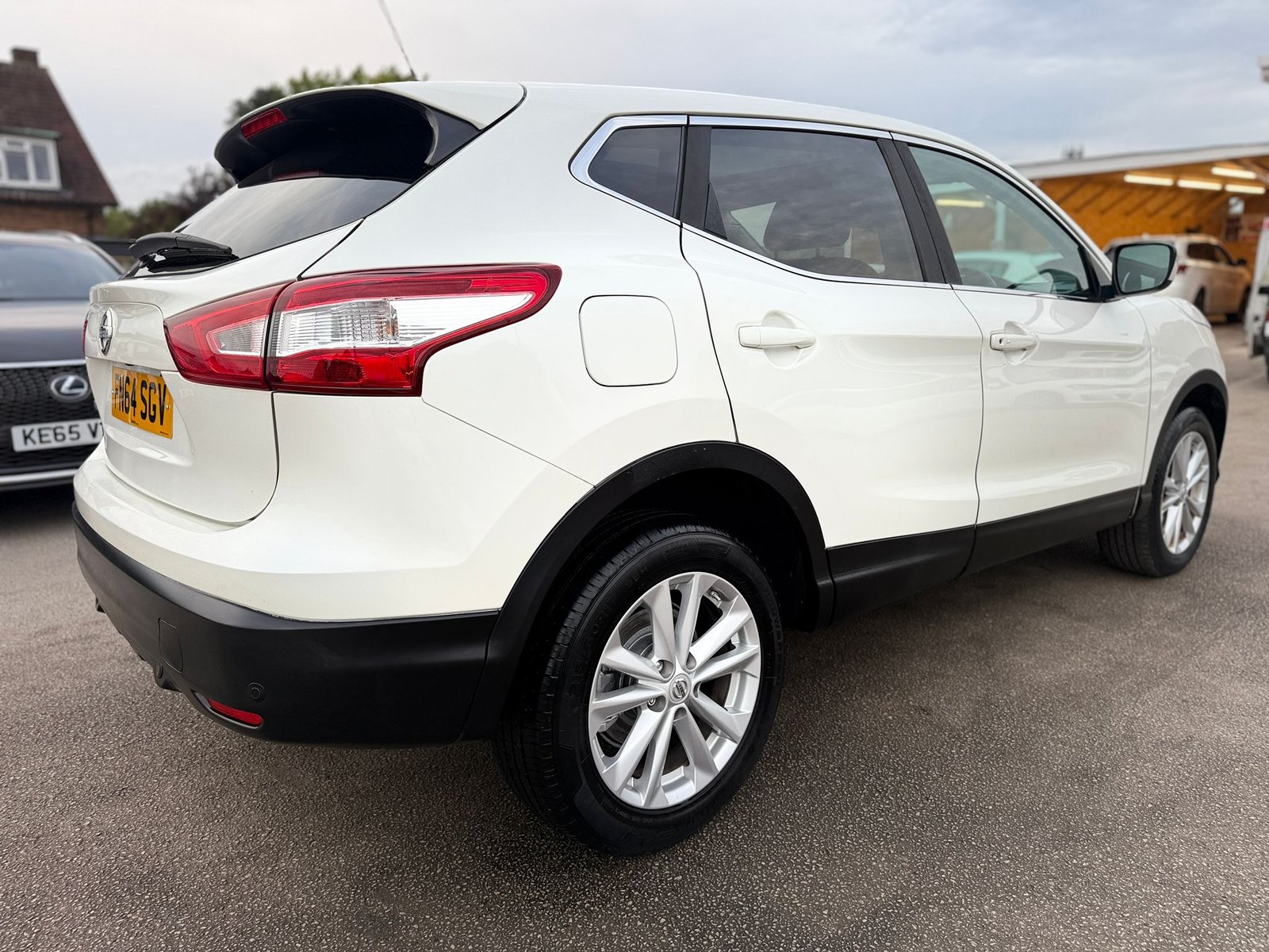 Nissan Qashqai Acenta Premium-2014