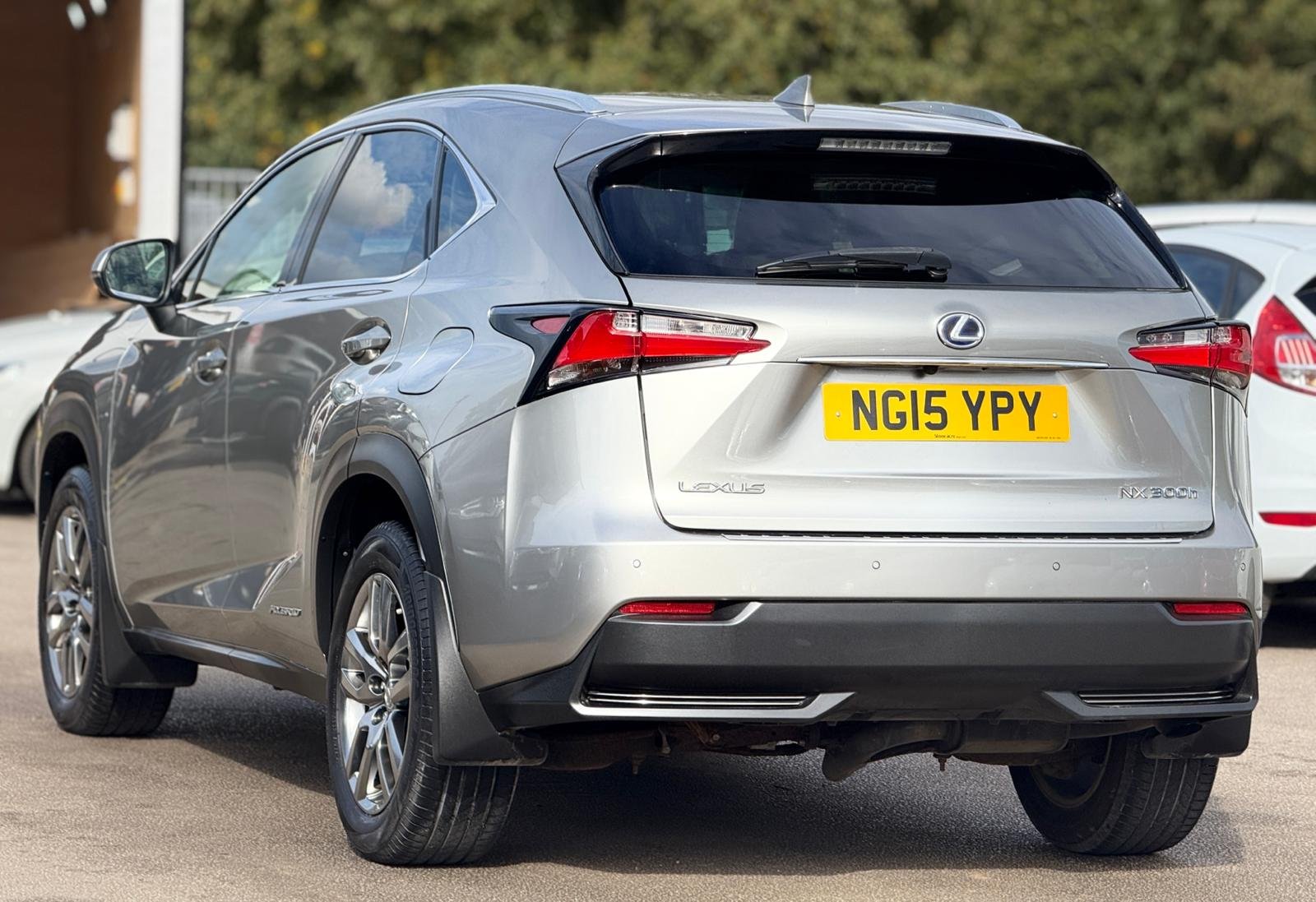Lexus NX Luxury-2015