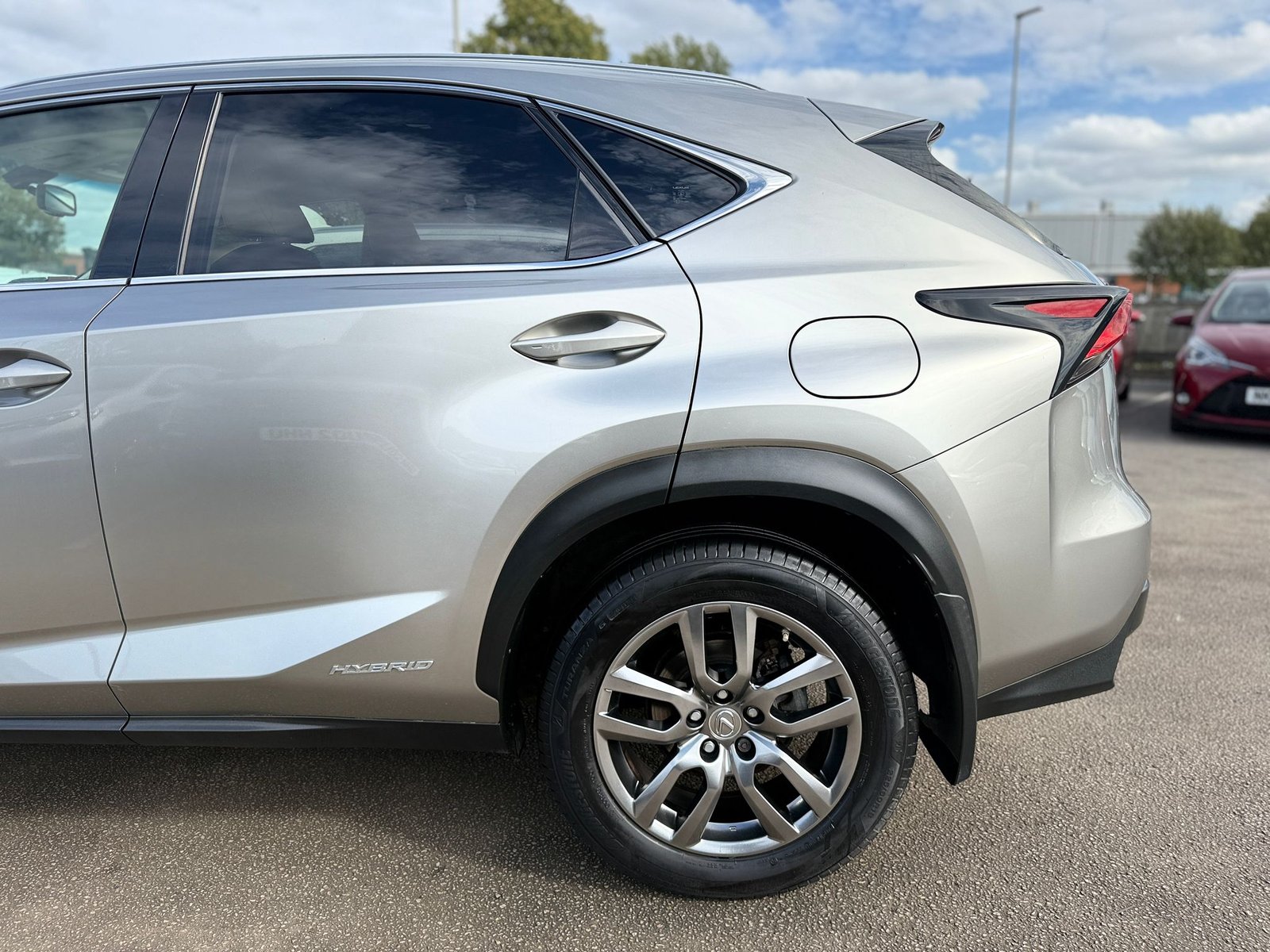 Lexus NX Luxury-2015
