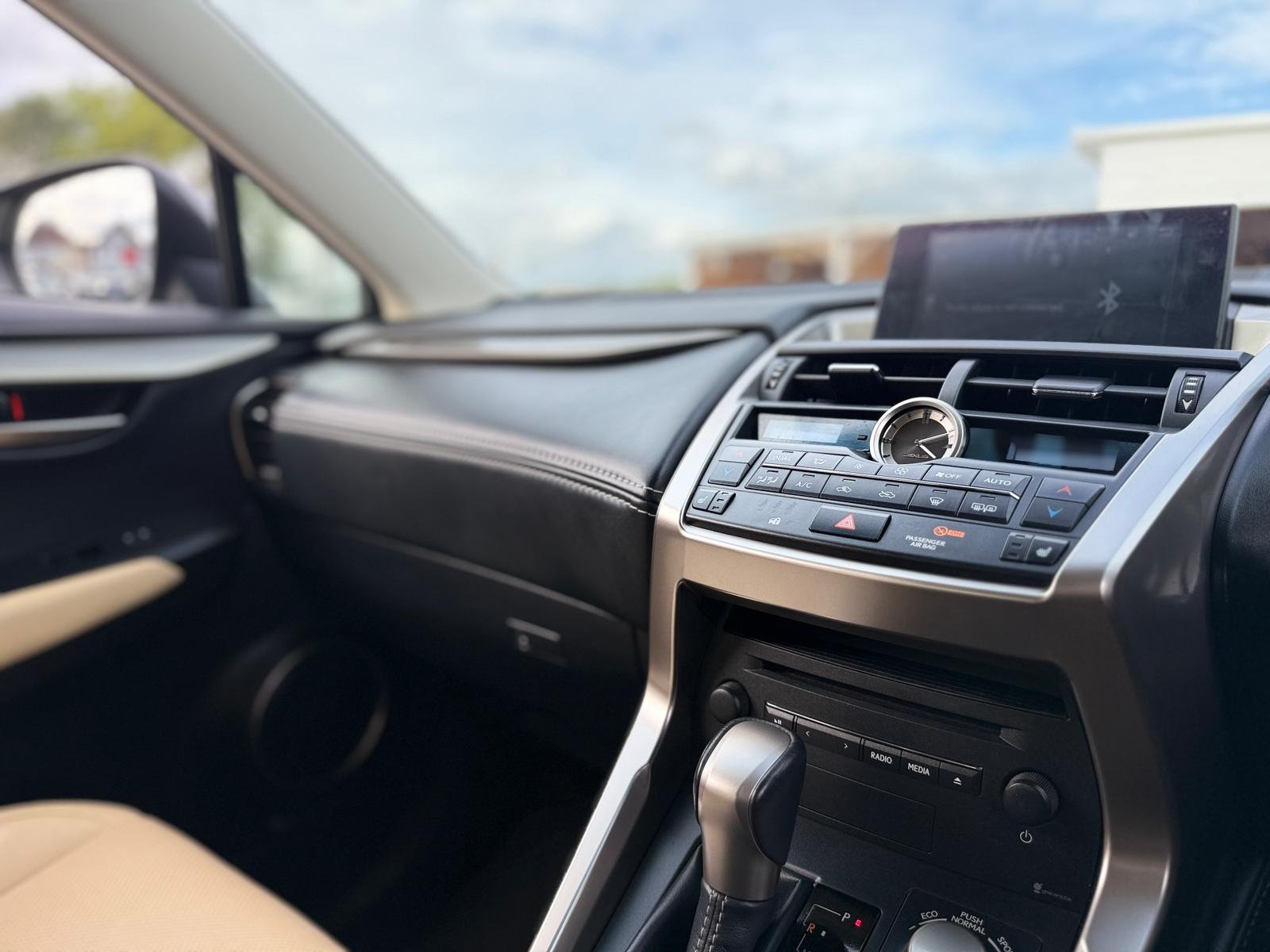 Lexus NX Luxury-2015