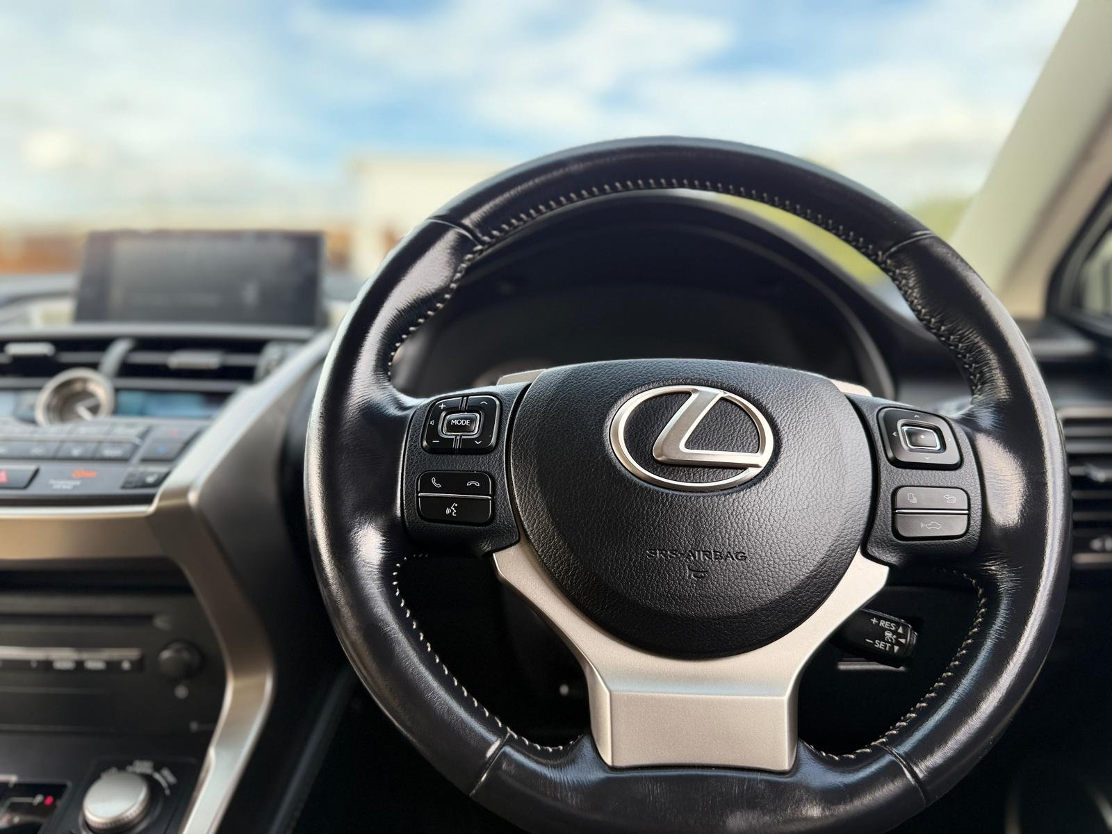 Lexus NX Luxury 2015