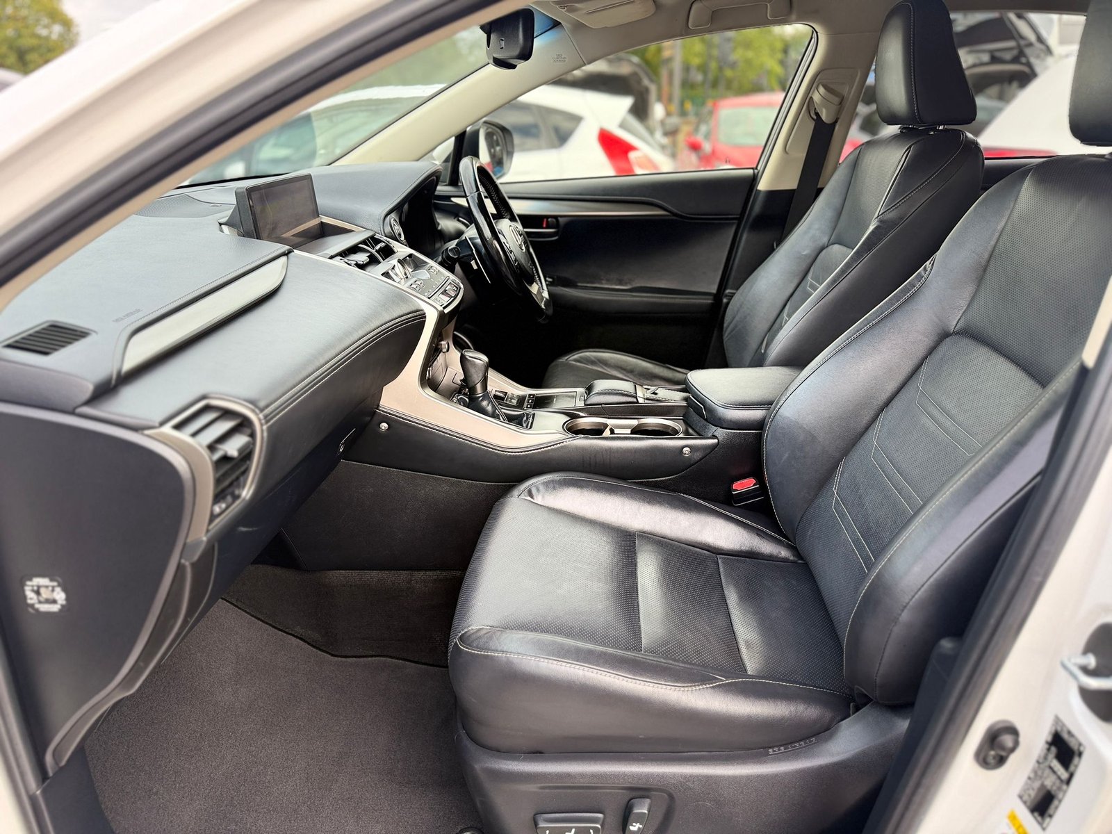 Lexus NX Luxury-2018