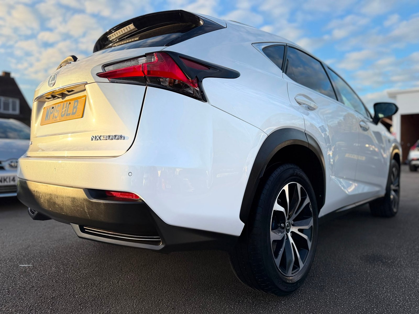 Lexus NX F Sport-2015