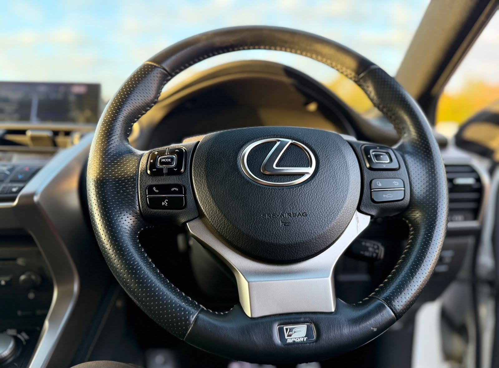 Lexus NX F Sport-2015