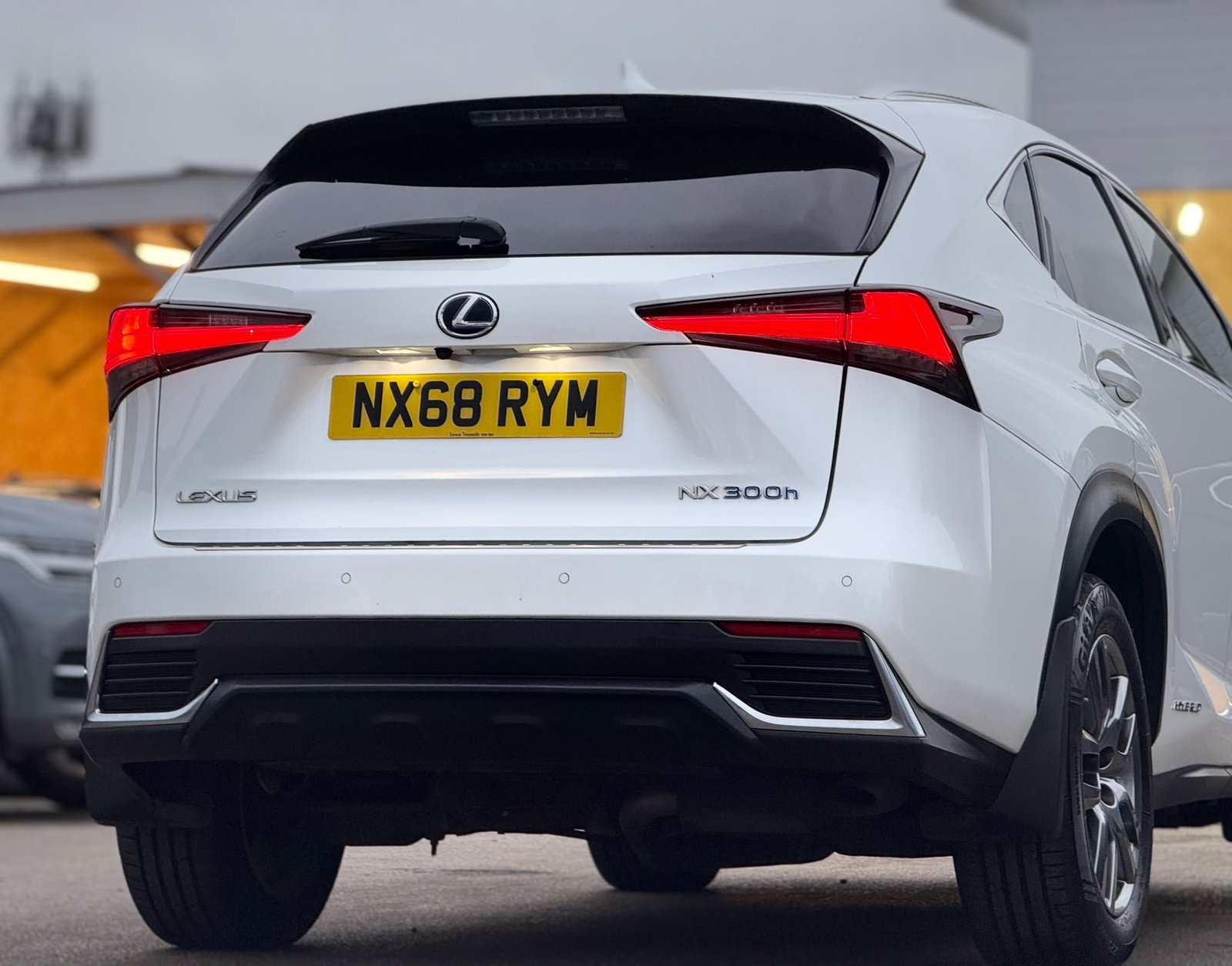 Lexus NX Luxury-2018