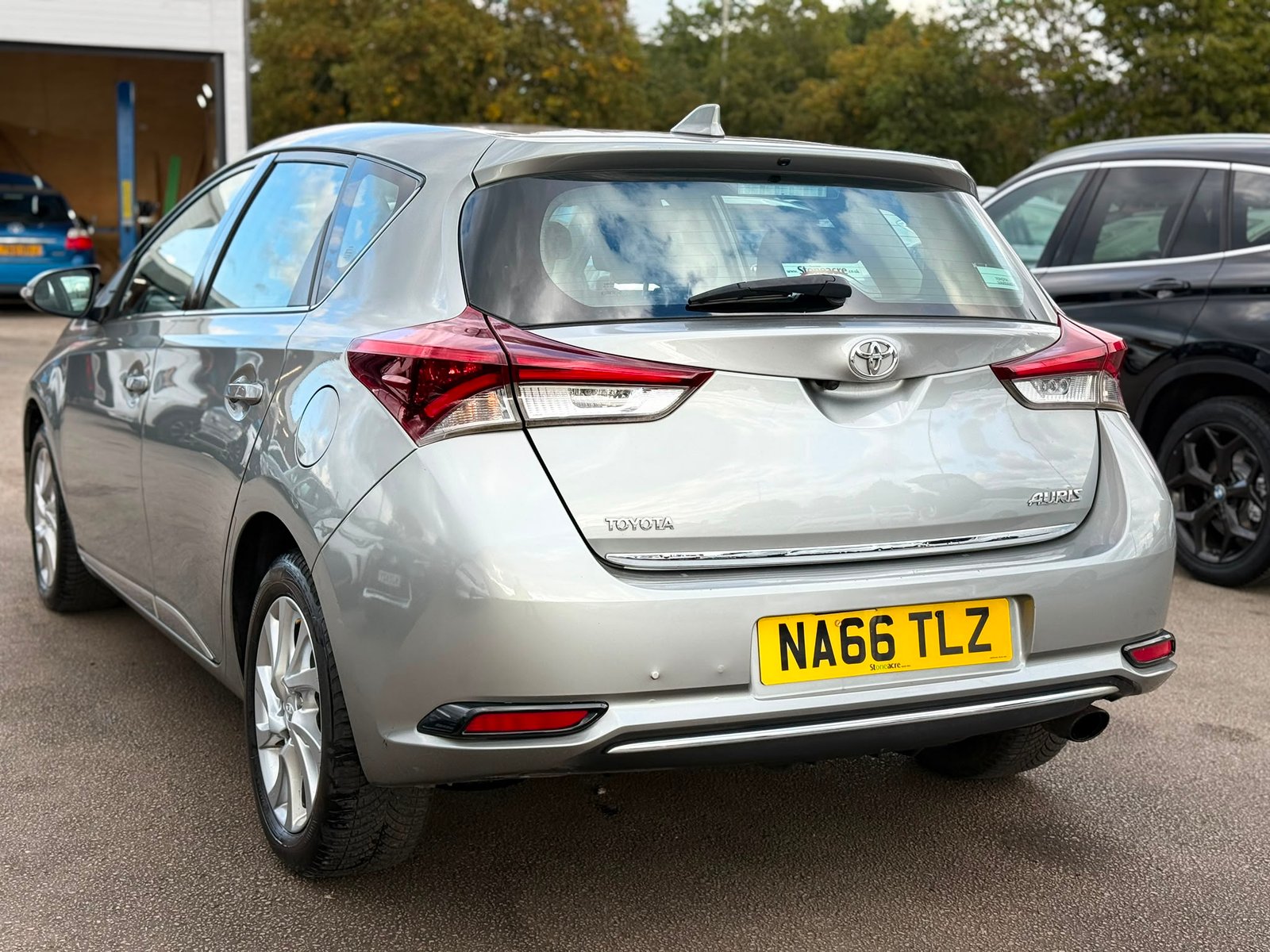 Toyota Auris Business Edition-2016