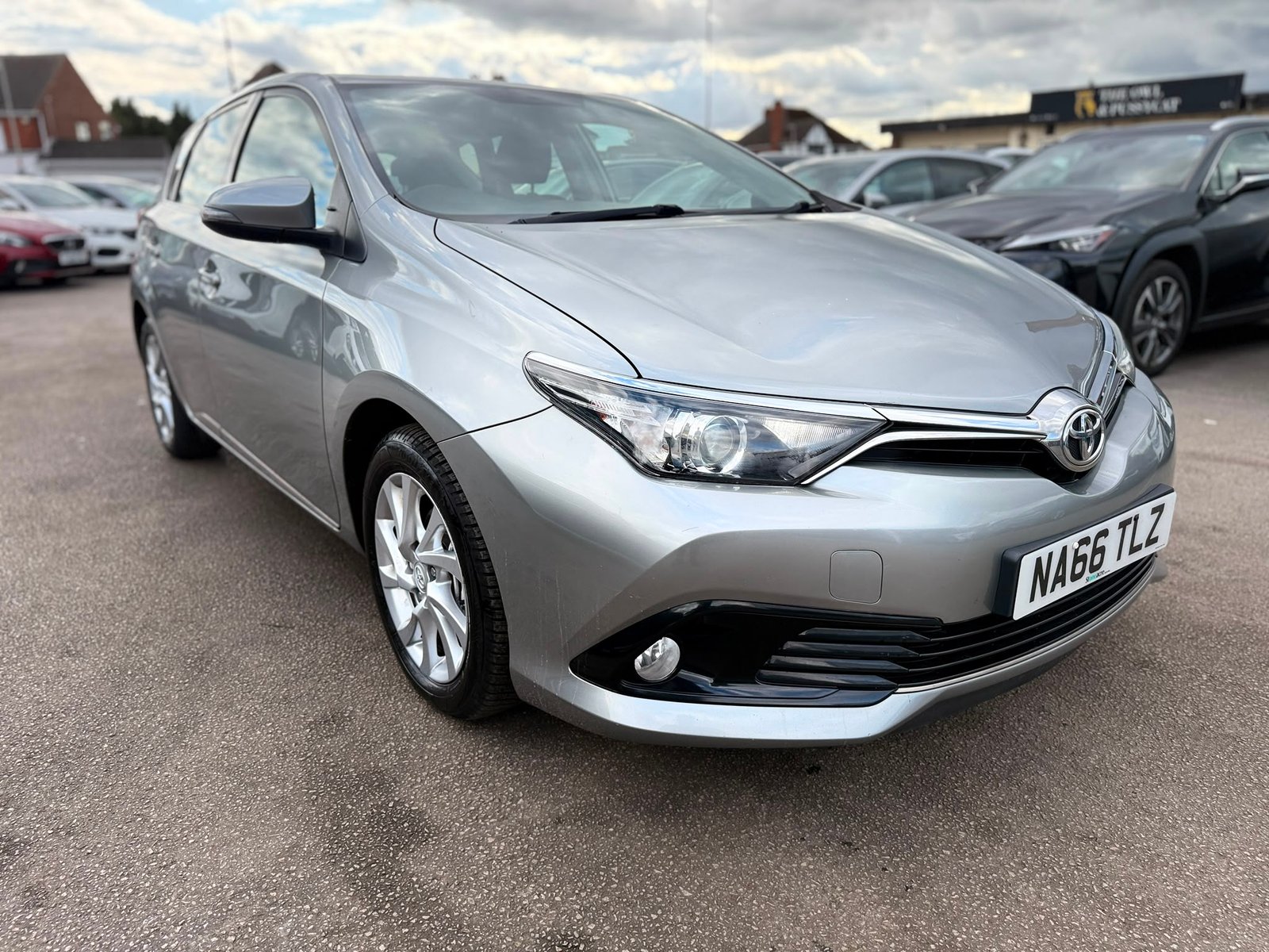 Toyota Auris Business Edition-2016
