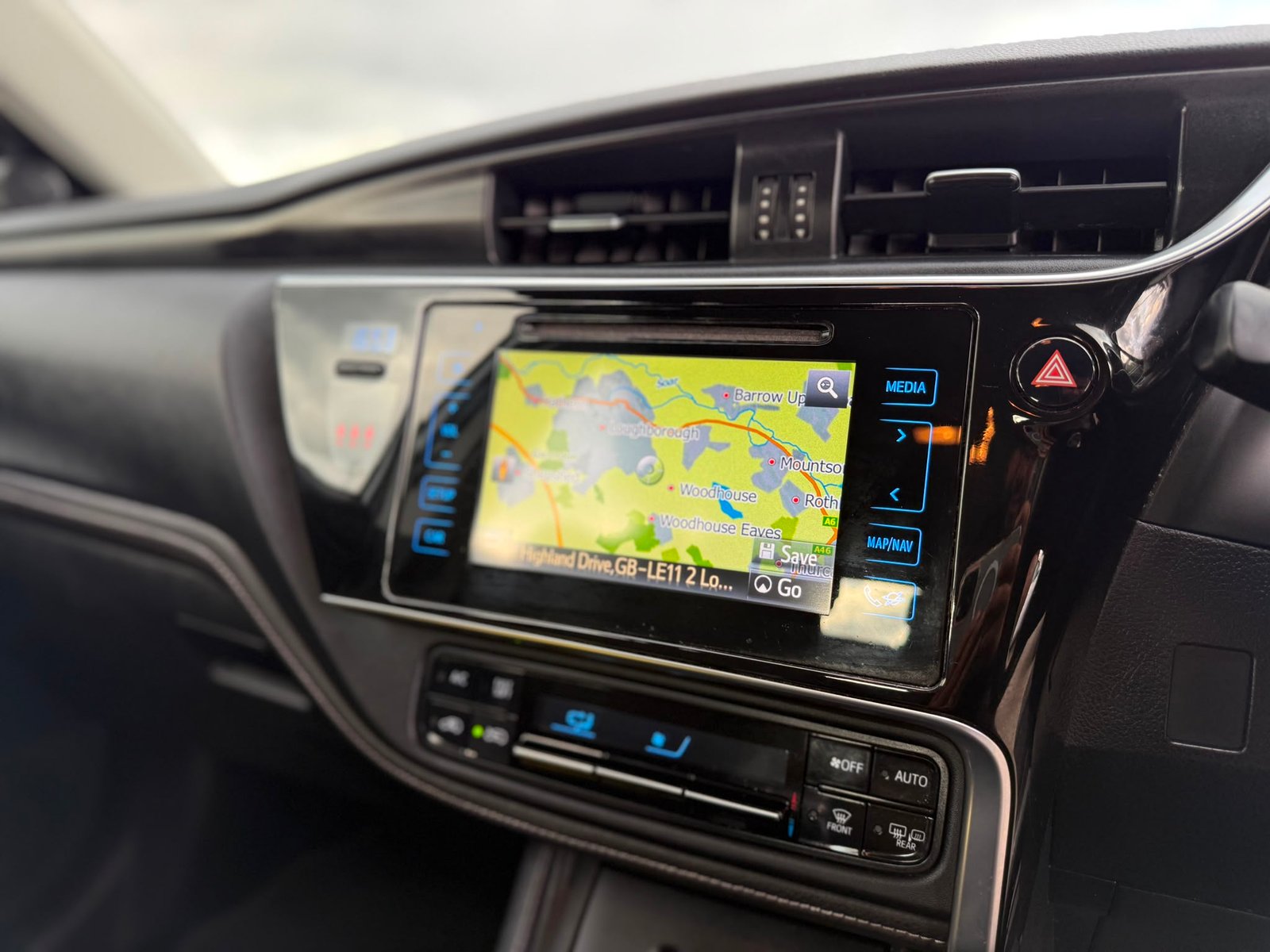 Toyota Auris Business Edition-2016