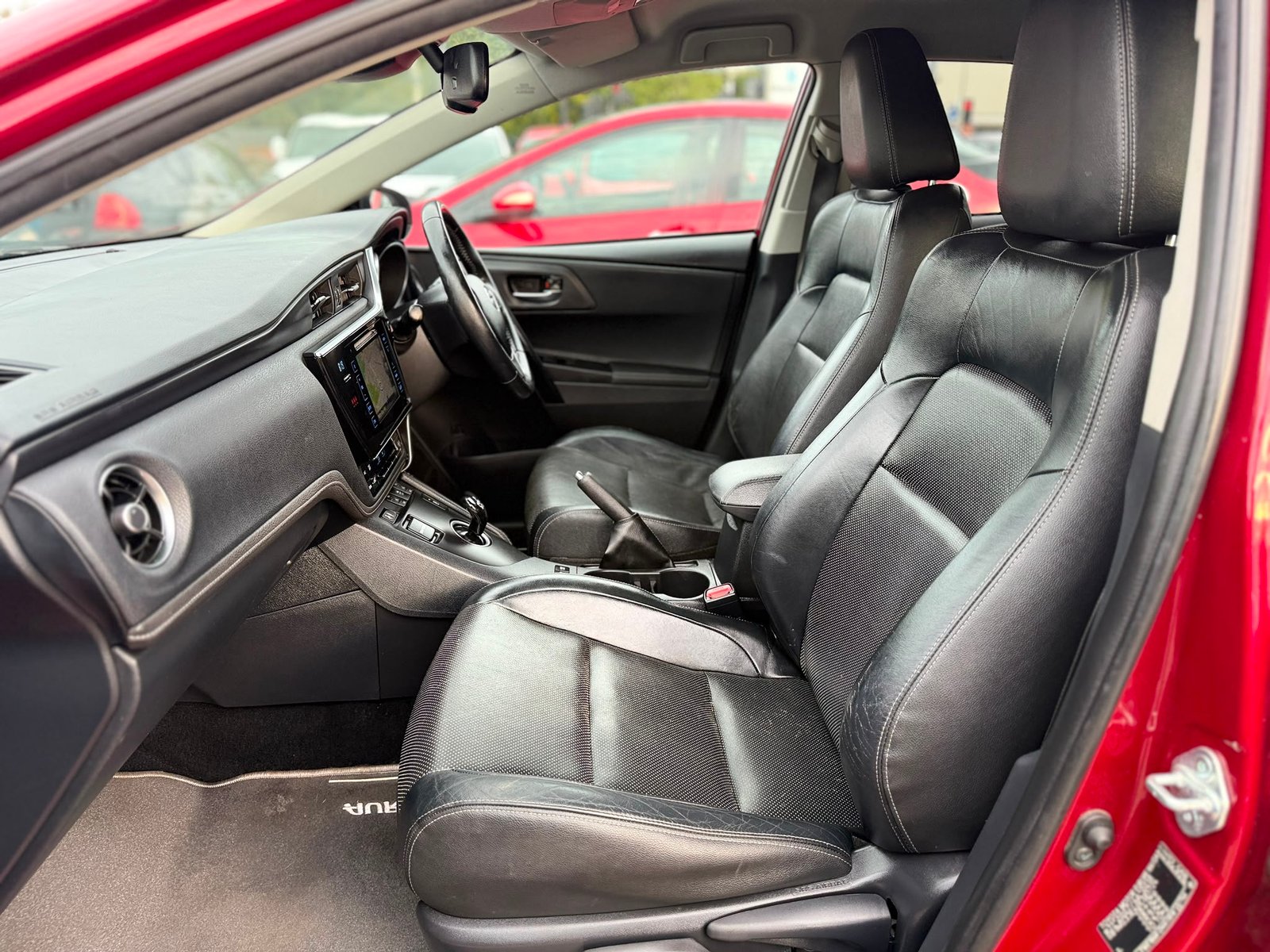 Toyota Auris Excel-2018