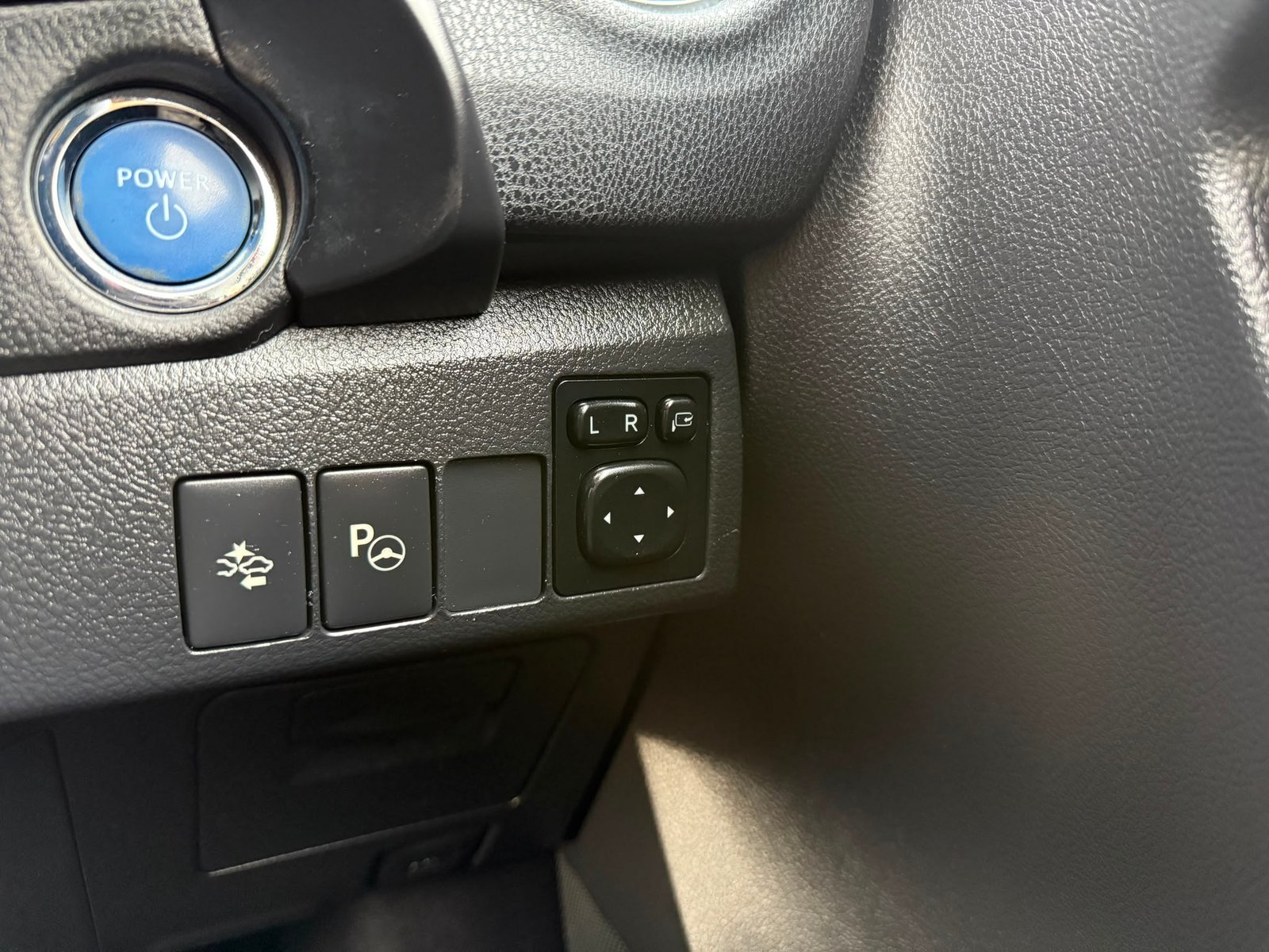 Toyota Auris Excel-2018