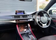 Lexus CT200H-2020