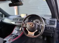 Lexus CT200H-2020