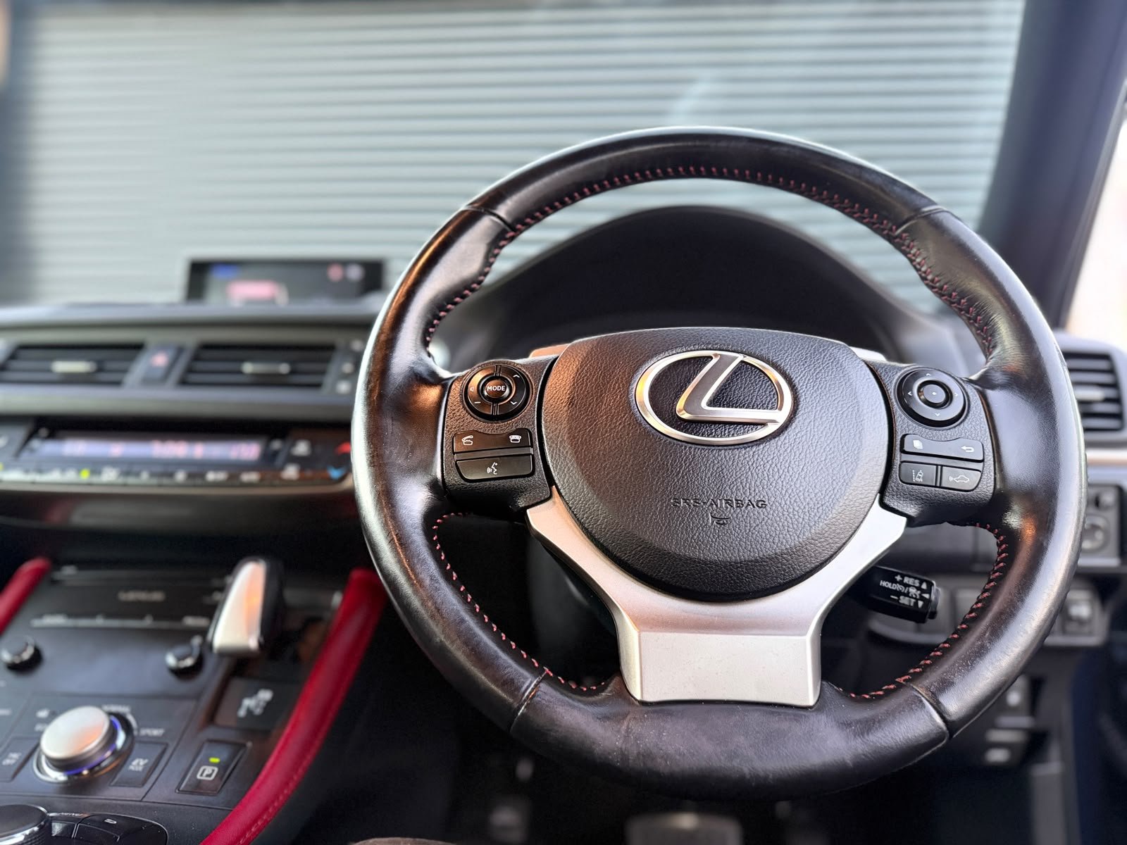 Lexus CT200H-2020