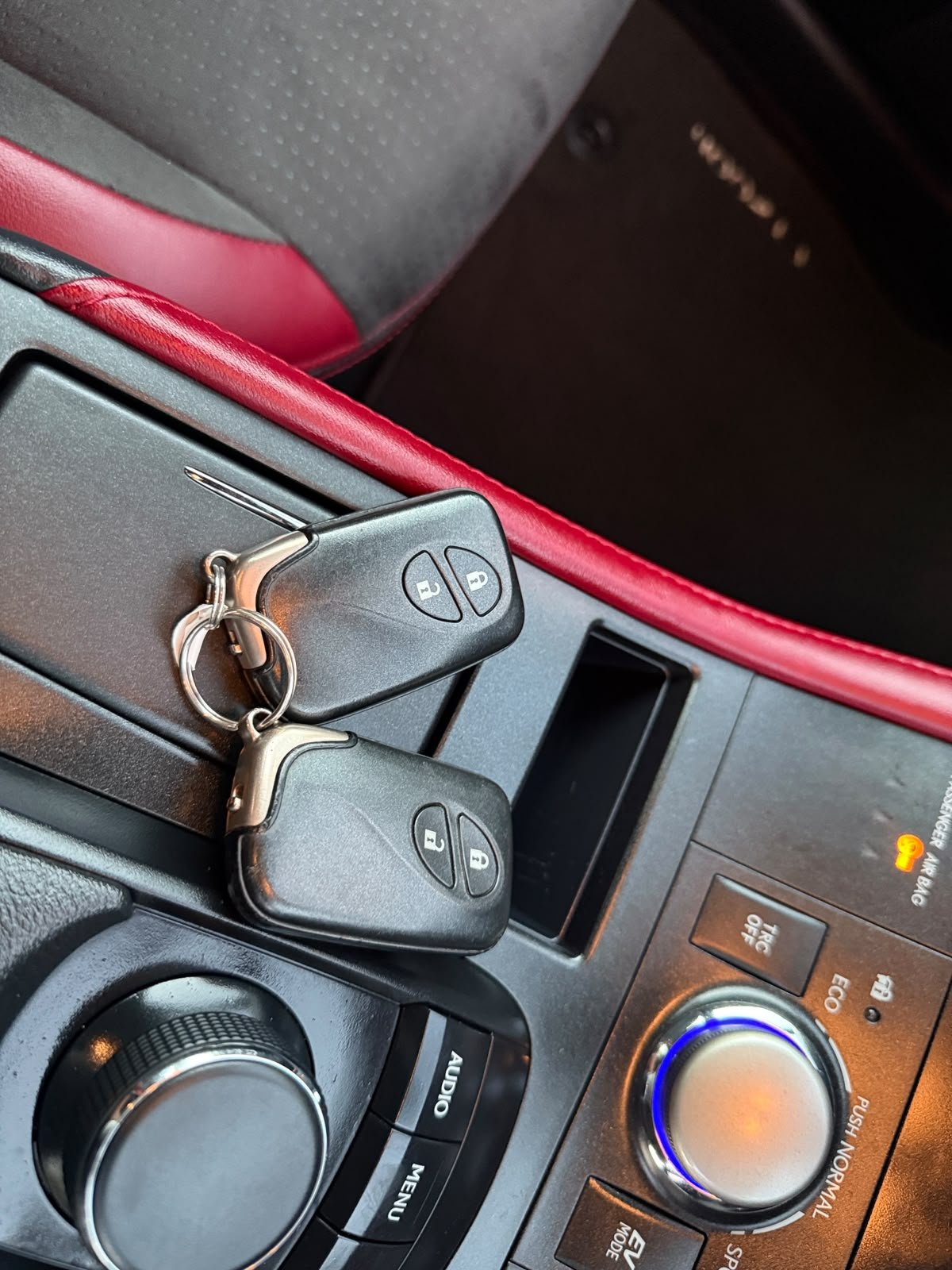 Lexus CT200H-2020