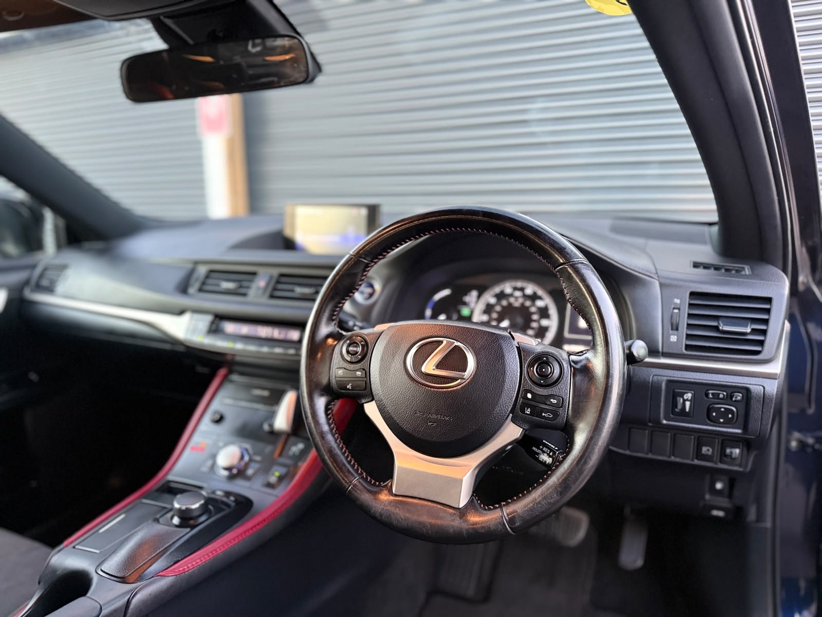 Lexus CT200H-2020