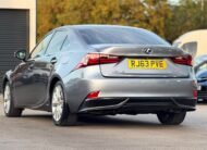 Lexus IS 300H Luxury-2013