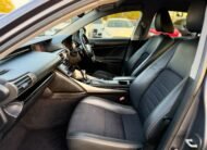 Lexus IS 300H Luxury-2013