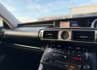 Lexus IS 300H Luxury-2013