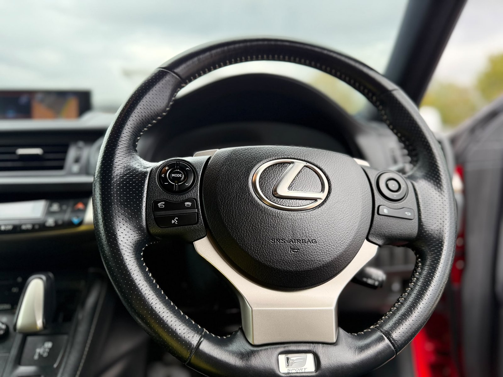 Lexus F Sport-2015