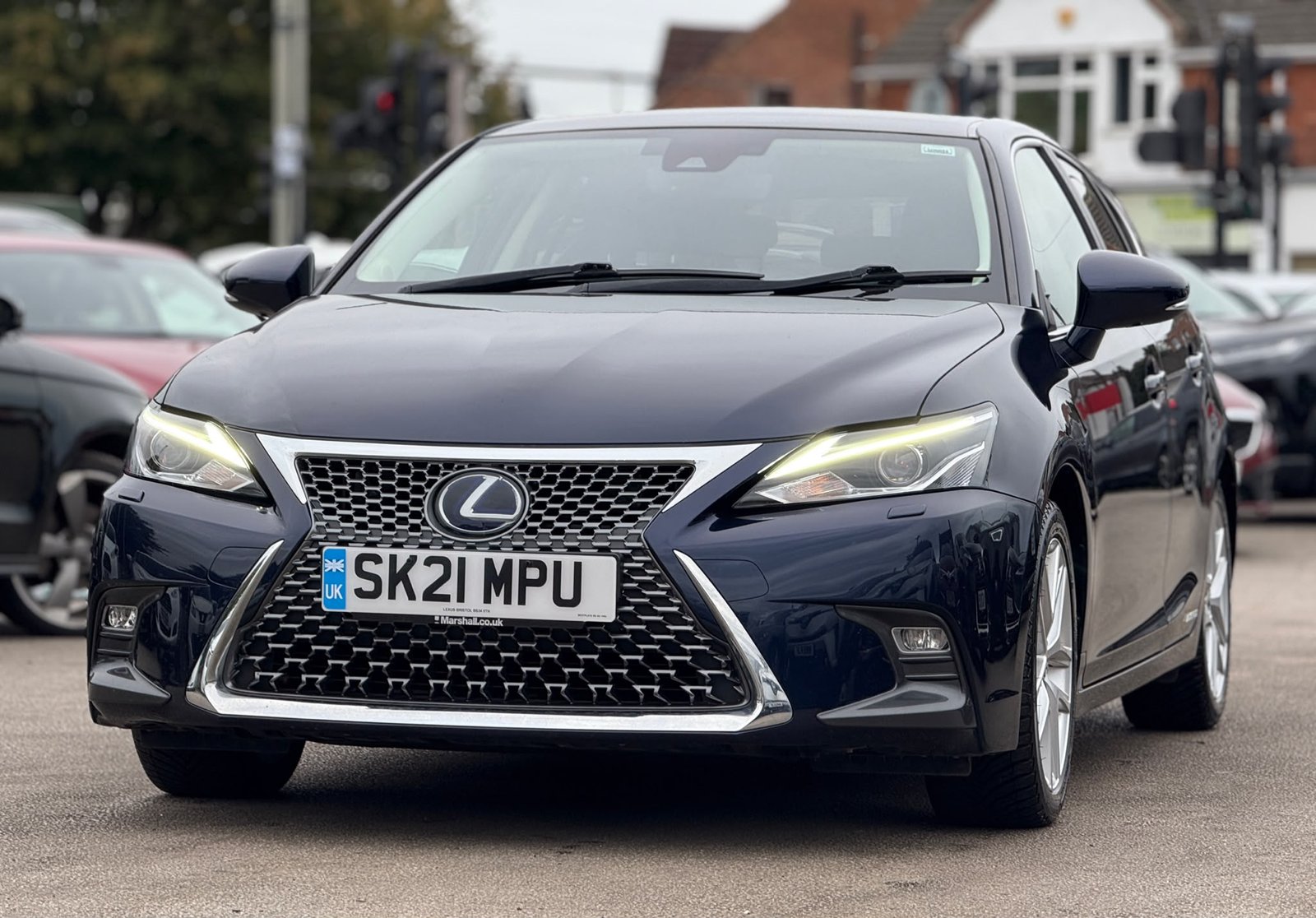 Lexus CT200H-2021