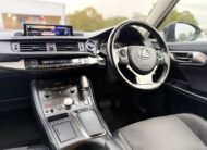 Lexus CT200H-2021