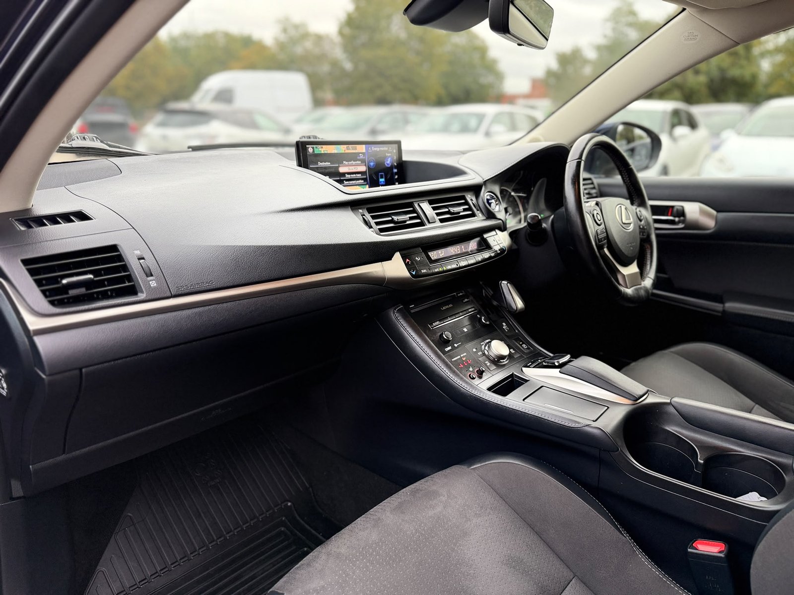 Lexus CT200H-2021