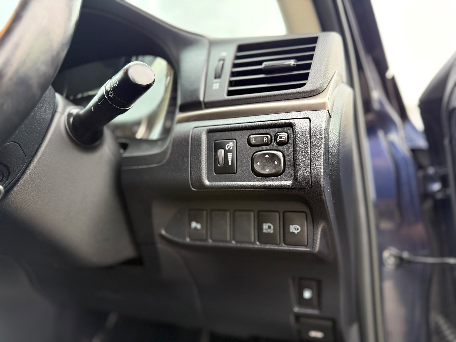 Lexus CT200H-2021