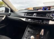 Lexus CT200H-2021