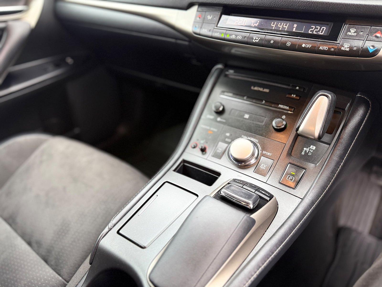 Lexus CT 200h