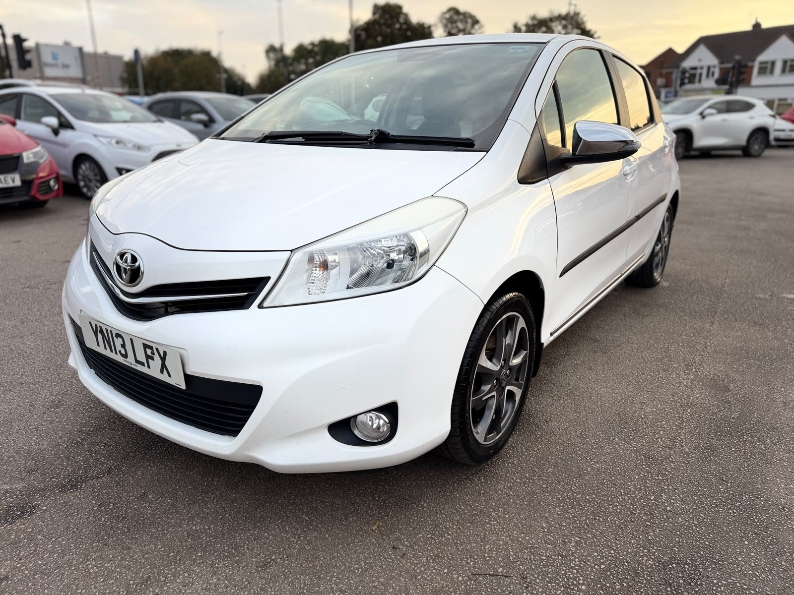 Toyota Yaris Trend-2013