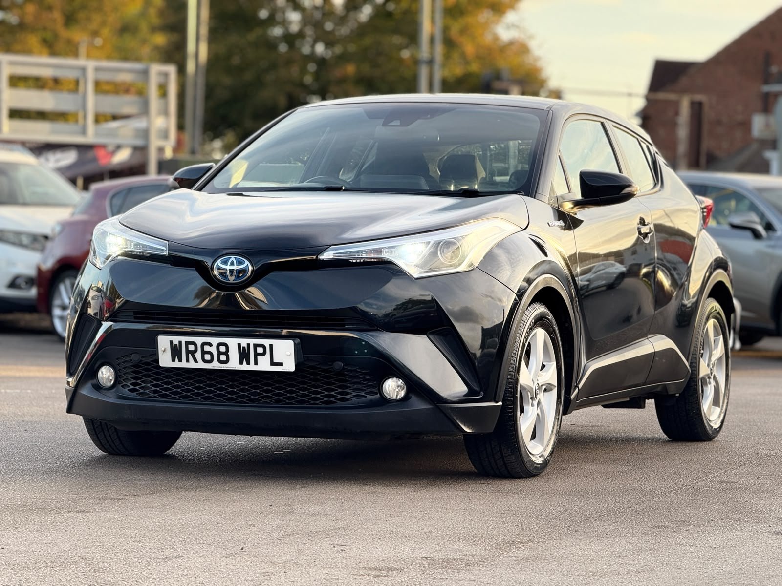 Toyota C-HR Icon-2018